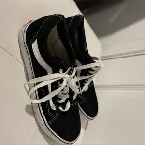 Black Vans. 7.5 M/9W